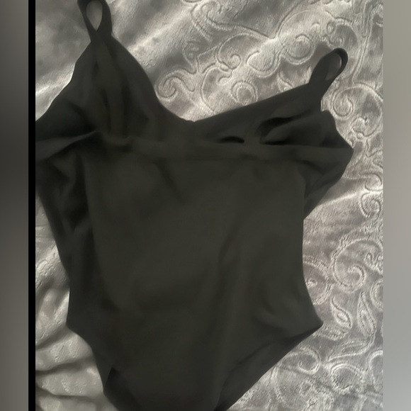Black Ribbed Bodysuit - Picture 3 of 3